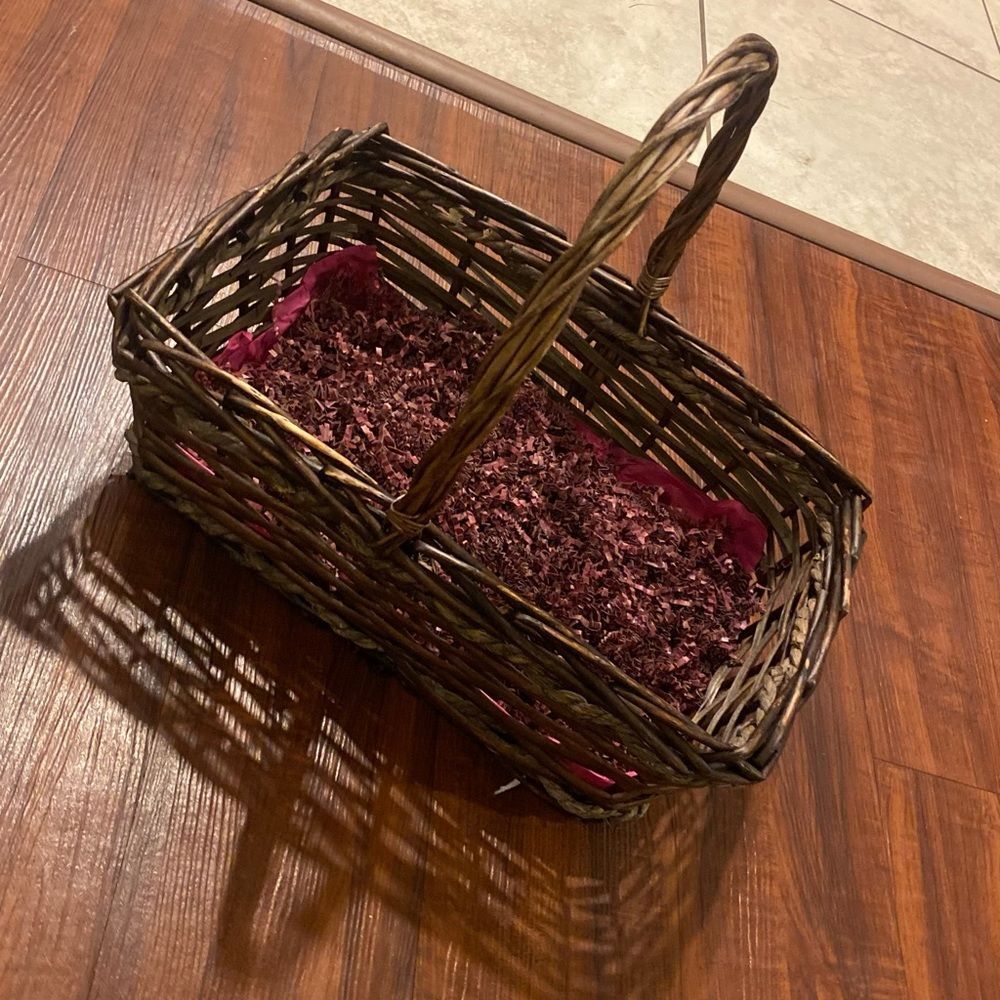 NEW Brown Picnic Basket - Gift Basket